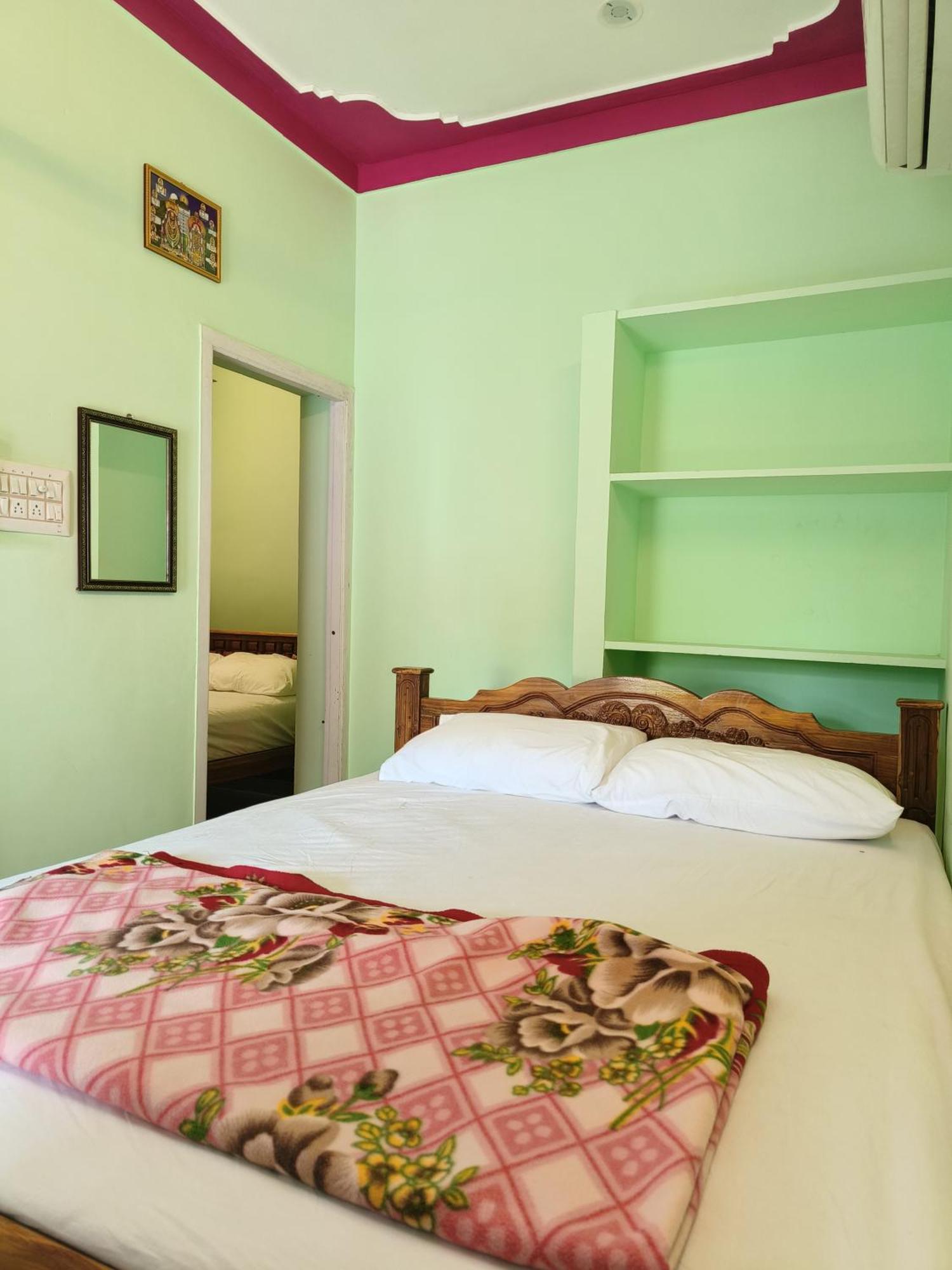 Liya Guest House Tiruvannāmalai エクステリア 写真